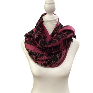 New Women's Hot Pink Abstract Oblong Scarf Sz.‎ Approx 50”x77”- #609